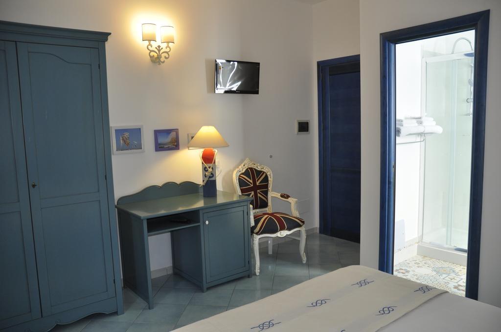 Athena Bed & Breakfast San Vito Lo Capo Rum bild